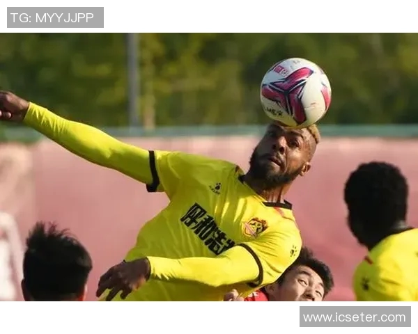 久保建英在国际赛场的精彩表现引发球迷热议未来发展潜力无限