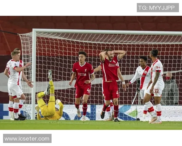 英超首轮大戏：利物浦大胜博尔顿，莫哈迪尤素涛双响成焦点！