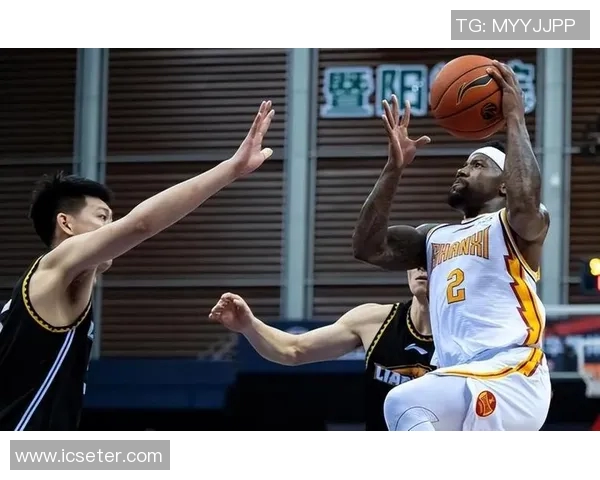 马丁内利的崛起之路：从青涩小将到球场明星的蜕变历程