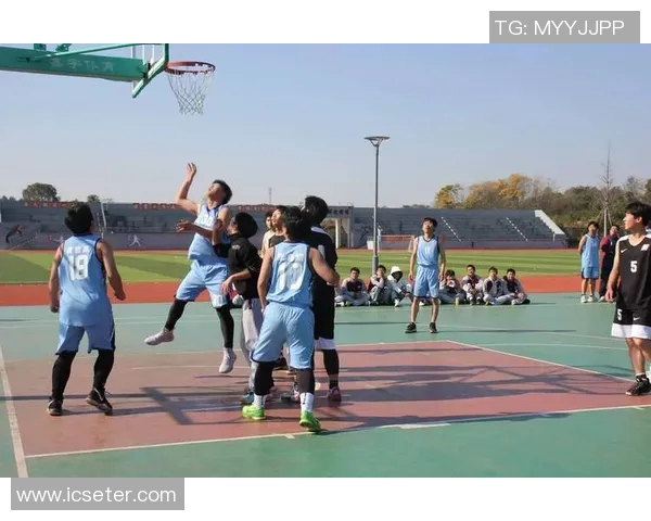 男篮对抗美职联的精彩碰撞揭示篮球文化的深度与魅力